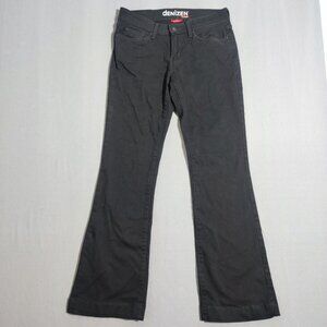 denizen from Levi's jeans Boot cut women's size 4 black